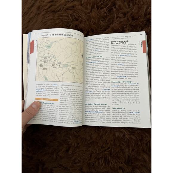 Moon Santa Fe, Taos and Albuquerque by Steven Horak Softcover 2021 Sixth Edition - Picture 10 of 14